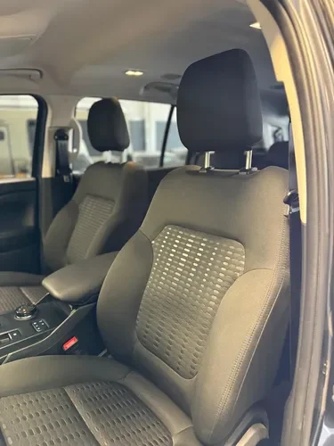 Ford Everest 2.3 Gtdi Active 4x4 At 2025