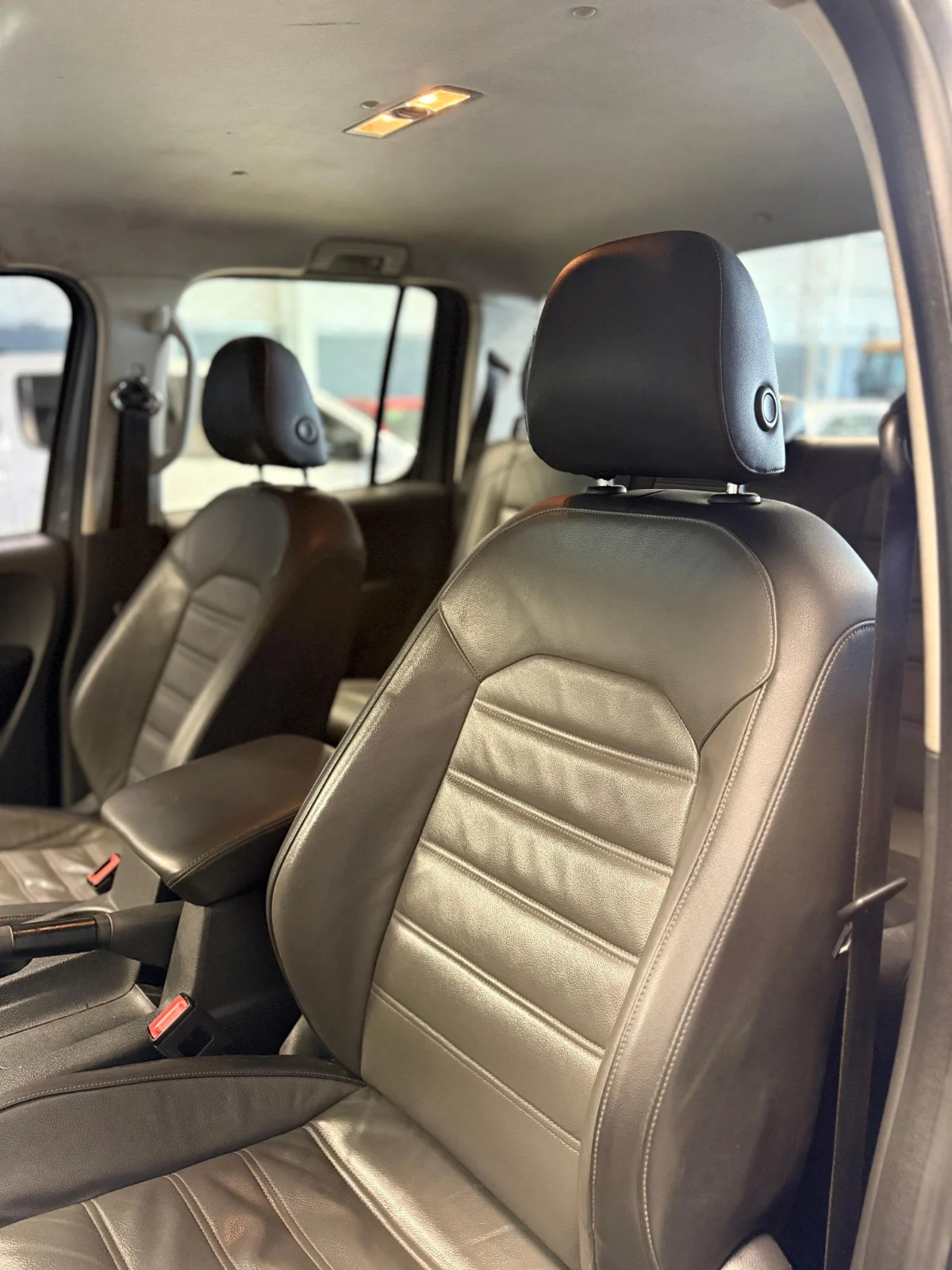 Volkswagen Amarok 2.0 Cd Tdi 180cv 4x4 Highline Pack At · foto 4