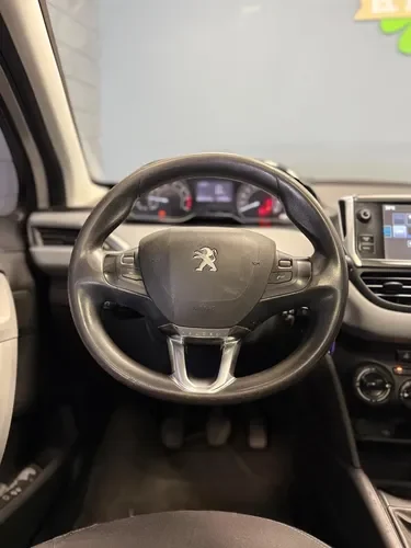 Peugeot 208 1.6 Allure Touchscreen 2015