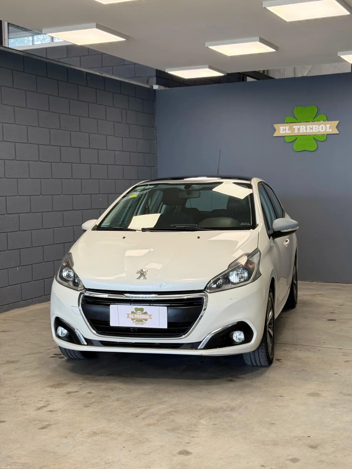 Peugeot 208 1.6 Mt Allure 