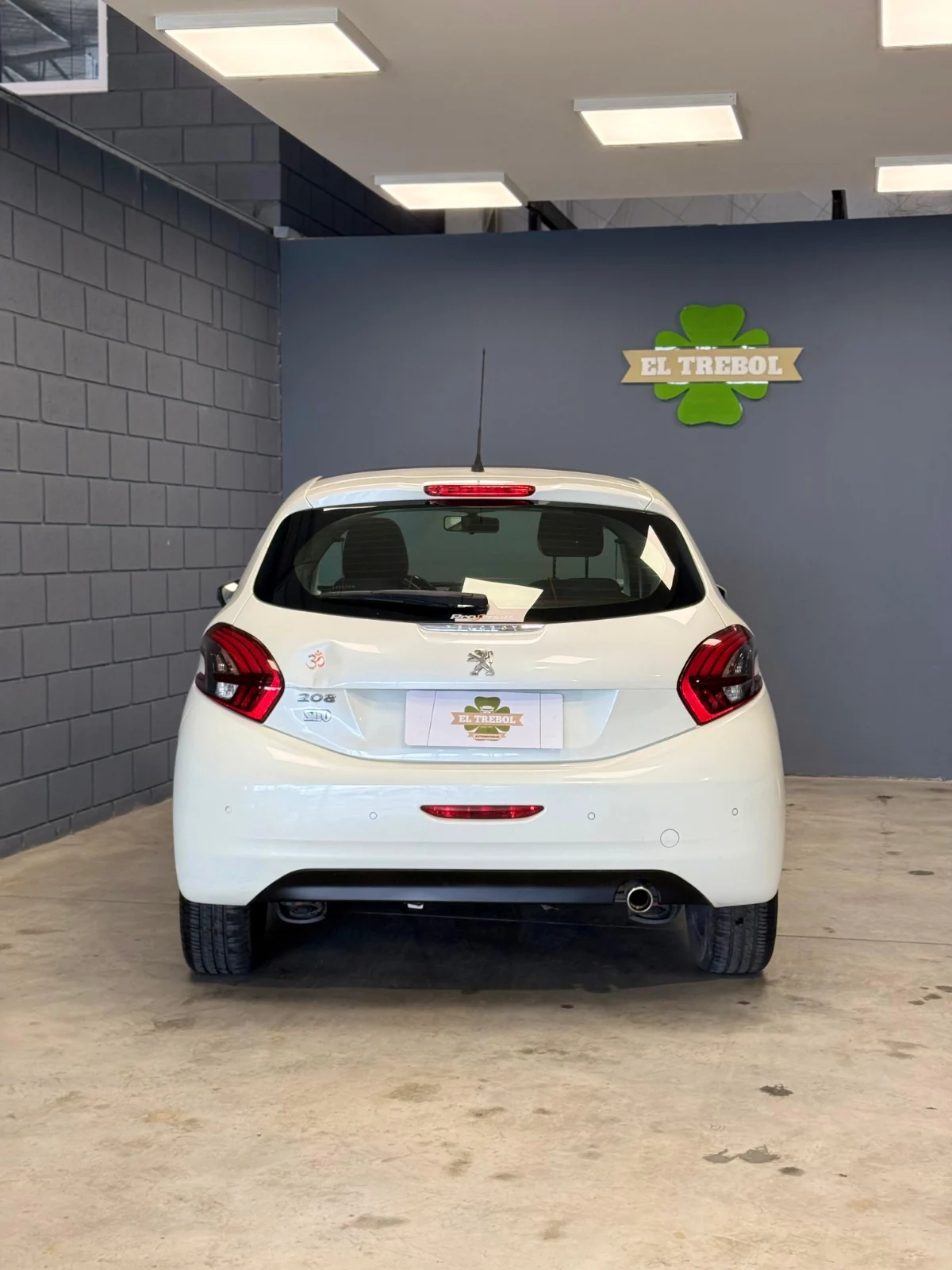 Peugeot 208 1.6 Mt Allure  · foto 11