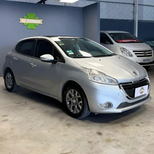Peugeot 208 1.6 Allure Touchscreen 2015